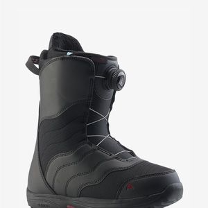 Burton Women’s Mint Boa Snowboard boots 9- WORN ONCE!